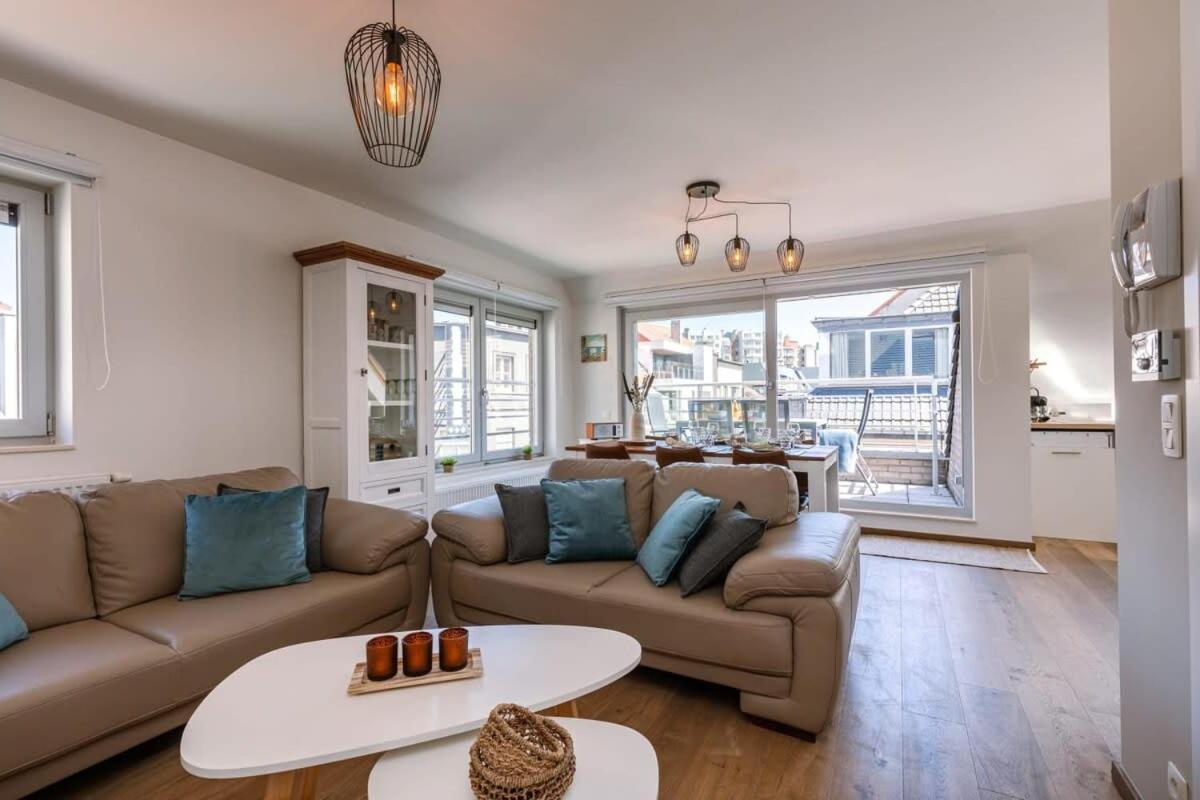 Huswell - Centrally Located Apartment With Sunny Terrace Oostende Ngoại thất bức ảnh